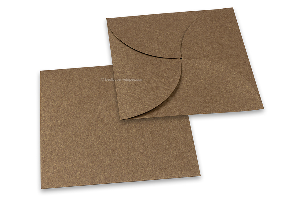 Pochette-style envelopes - Messing