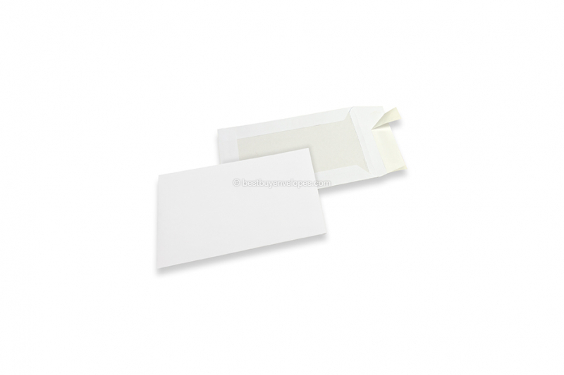 Board-backed envelopes - 162 x 229 mm, 120 gr white kraft front, 450 gr white duplex back, strip closure