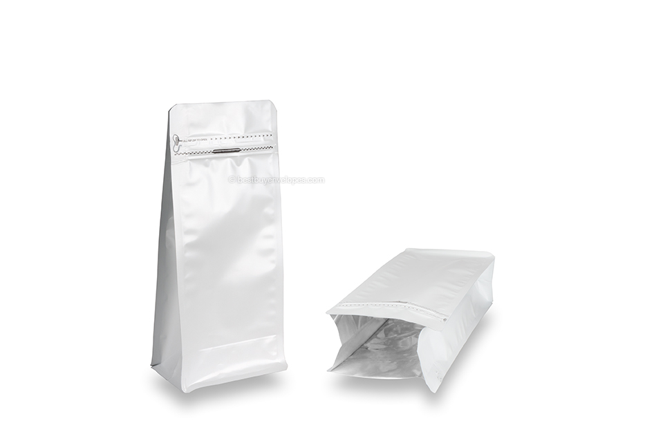 Flat bottom pouches - white, 1000 ml / 500 grams ground coffee